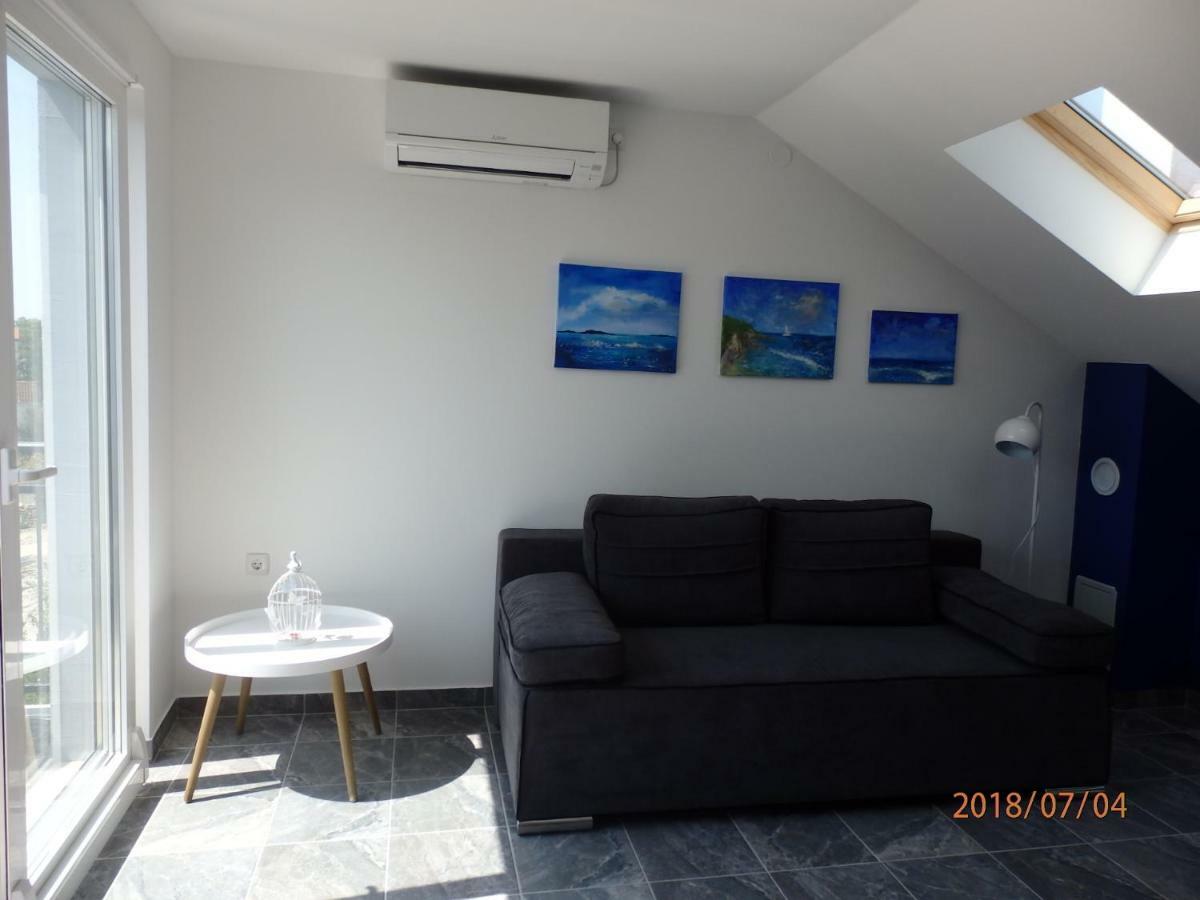 Apartman M&M Milna  Exterior photo