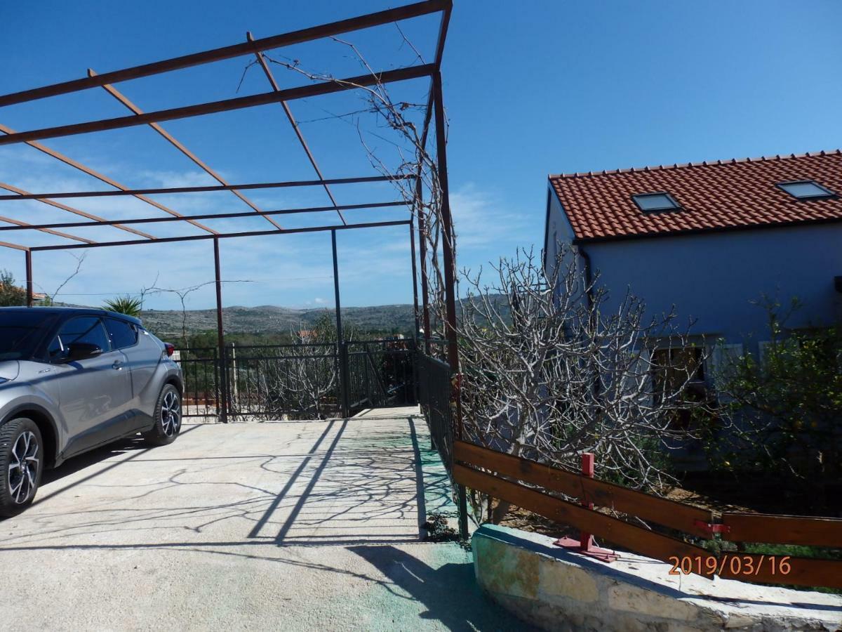 Apartman M&M Milna  Exterior photo