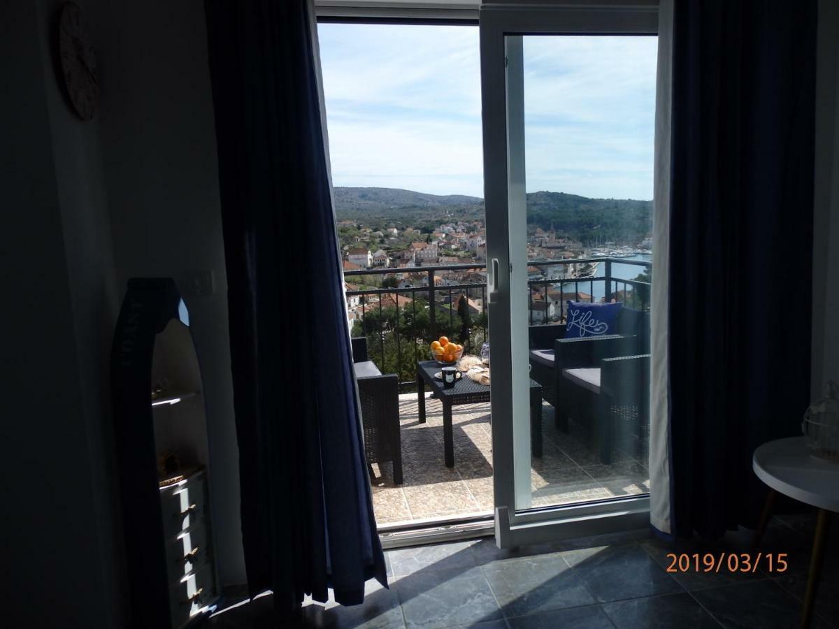 Apartman M&M Milna  Exterior photo